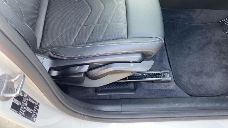 BMW X1 sDrive 20i MHT Sport 5dr Step Auto Petrol Estate